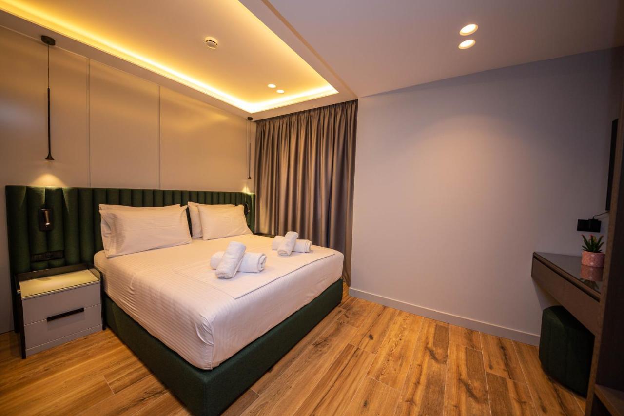 Lili-1 Hotell